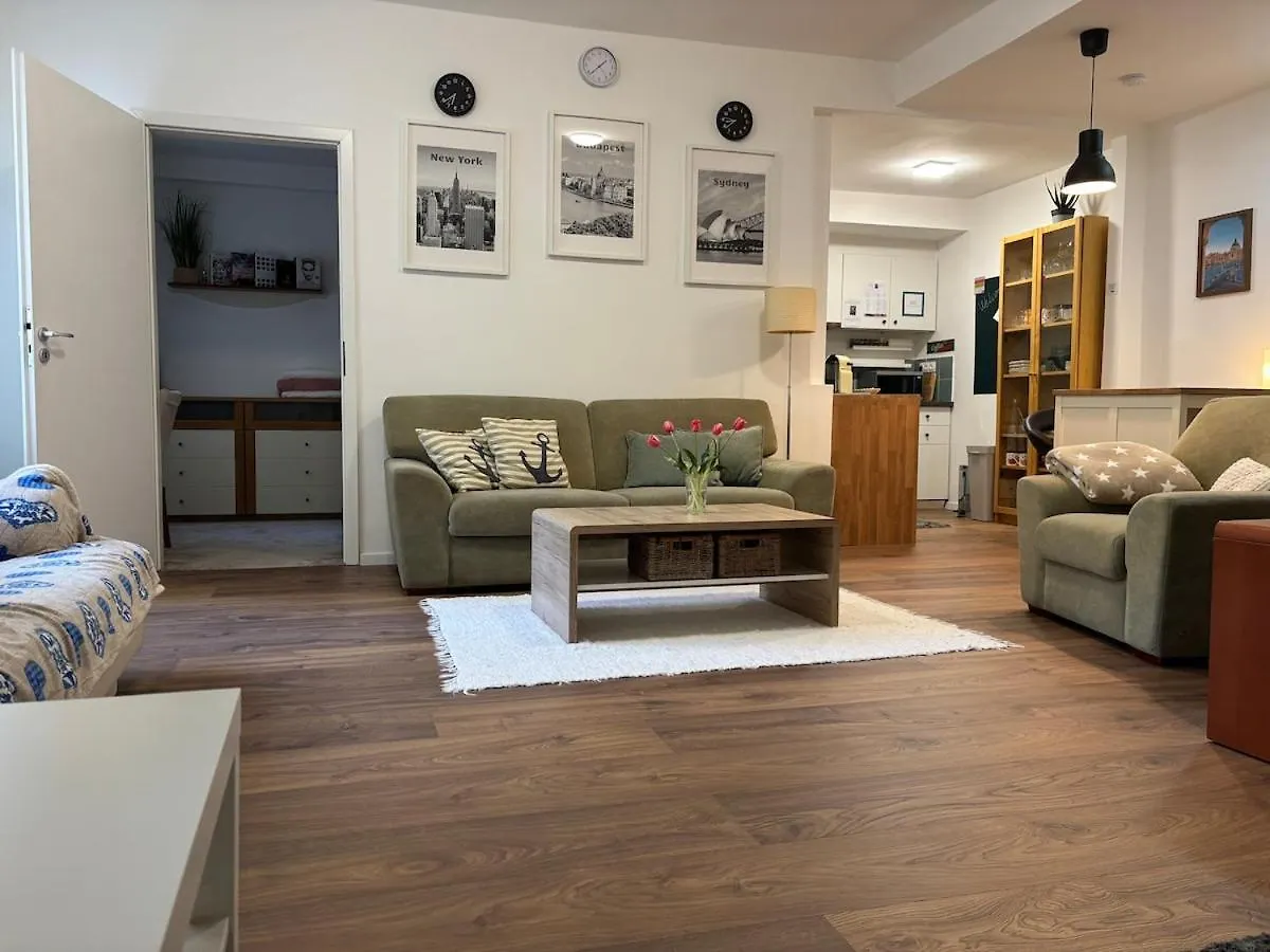 Апартаменты Varsanyi Home- Extra Location In The Heart Of Buda Будапешт
